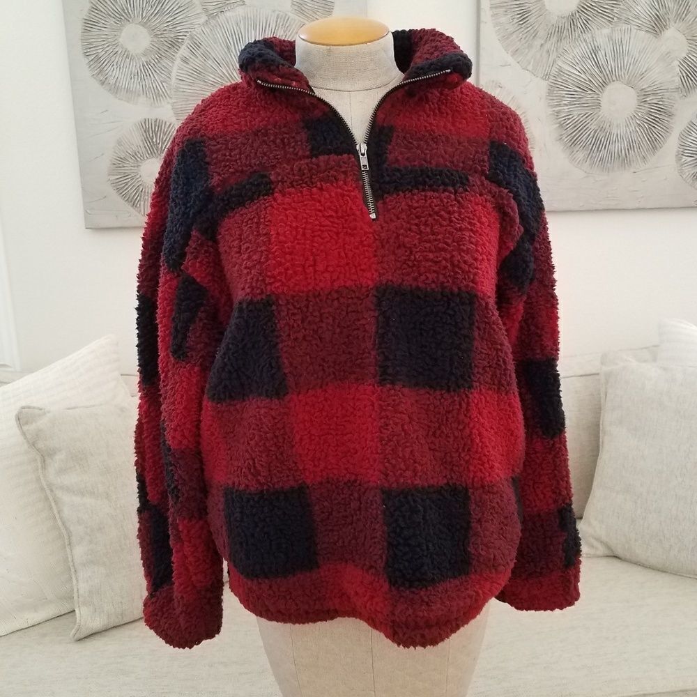 Thread & Supply Wubby Fleece Pullover - Picture 3 of 8